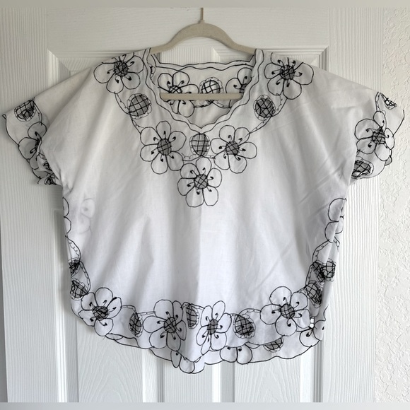 Vintage Embroidered Boho Butterfly Top - Picture 1 of 6